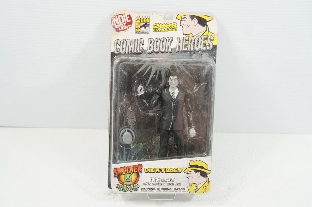 Shocker Toys Dick Tracy SDCC Black Suit Indie Spotlight Comic Book Heroes 6″