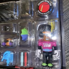 Roblox Avatar Shop Rainbow Robloxian Raver 11 Pc Exclusive Virtual Item New
