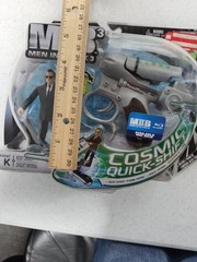 2012 JAKKS Pacific MIB3 Men In Black Agent K, Noisy Cricket Figures