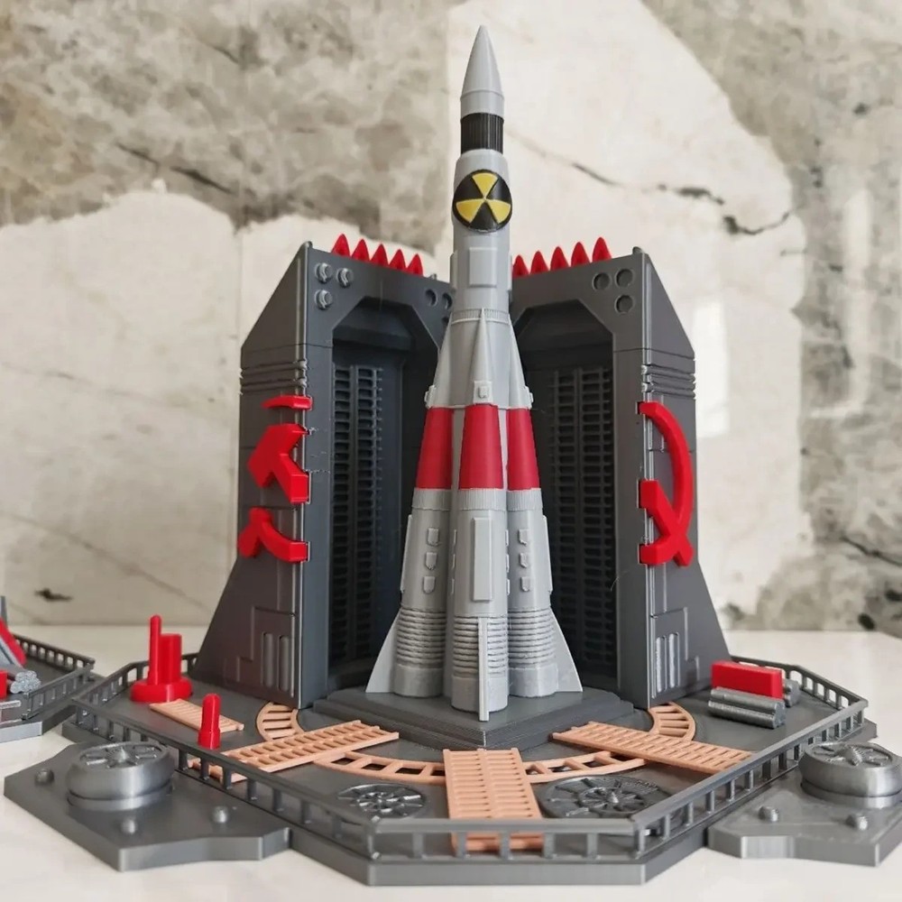Soviet Nuclear Missile Model 18cm 3D Printed Command Conquer Red Alert Toy Figur