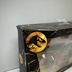 2021 Mattel Jurassic Park Amber Collection 6″ Jurassic Park Velociraptor Sealed