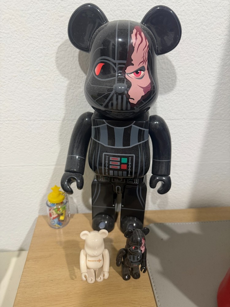 MEDICOM TOY BE＠RBRICK DARTH VADER DAMAGED VER. 100% authentic