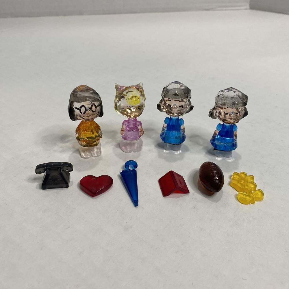 Peanuts Cra-Z-Art Crystal Surprise Figures Lot Of 4 With Accessories Pre Owned