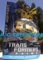 TOMY HASBRO TRANSFORMERS PRIME DELUX BUMBLEBEE FIRST EDITION SCOUT NIB CHINA2011