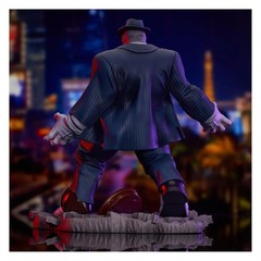 Diamond Select Toys: Marvel Gallery – Mr. Joe Fixit Deluxe Diorama Statue