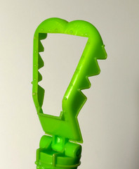Vintage 1986 Hasbro Inhumanoids Dr Derek Bright SHOVEL Claw Arm Accessory Part