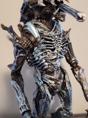2020 NECA ULTIMATE RHINO ALIEN 11” Loose FIGURE Fox Aliens