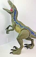 Jurassic World Super Colossal Velociraptor Blue 3.5 ft