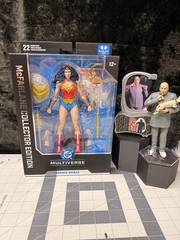 McFarlane DC Multiverse Collector Edition 7″ Figure – Wonder Woman (Chase)
