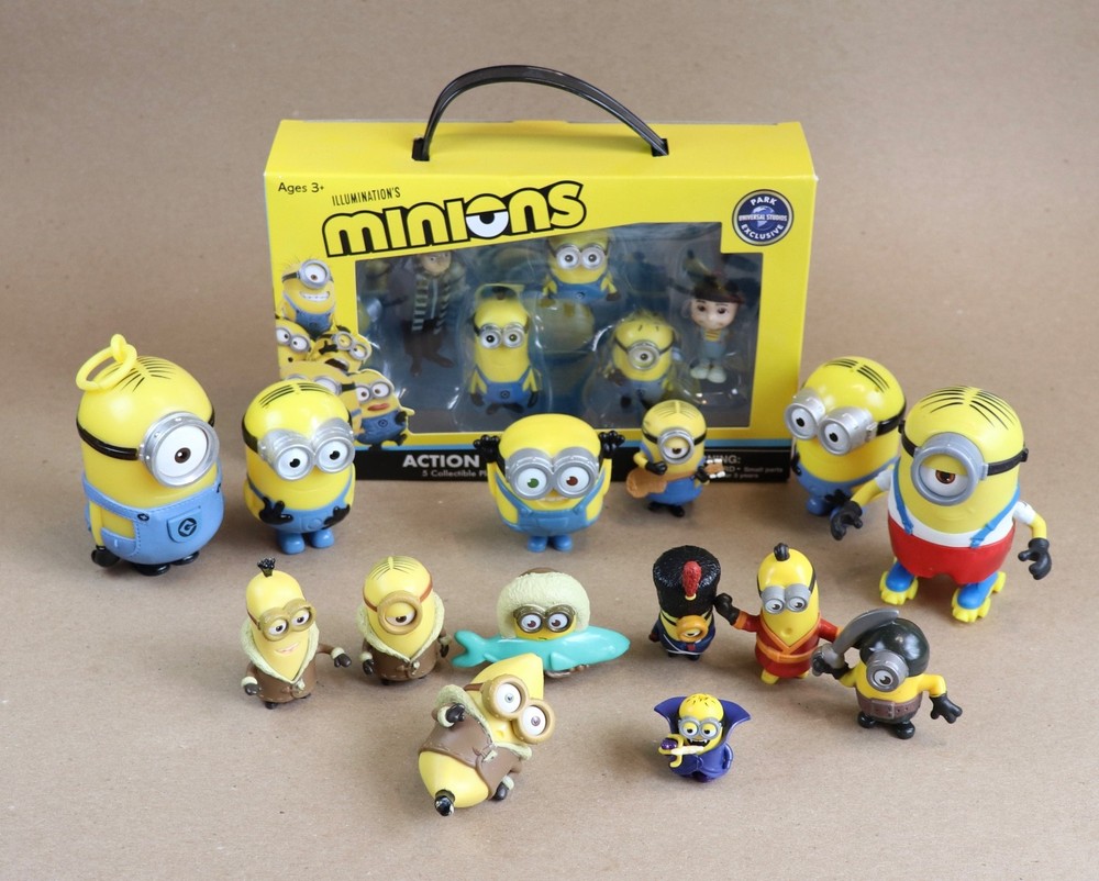 Universal Studios Park Exclusive Play Set 5 Figurines New + Lot of 14 Minions
