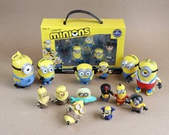 Universal Studios Park Exclusive Play Set 5 Figurines New + Lot of 14 Minions