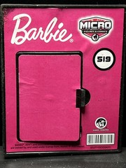 Worlds Smallest Micro Figures Barbie #519 And Mini Magazine