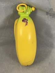 BANANA BUNCH Pawka Penguin Figure & Yellow Banana 2018 Cepia Loose