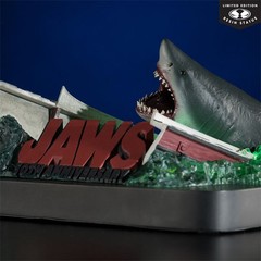 McFarlane Toys Jaws 50th Anniversary 1:48th Scale Resin Statue and Light Up Base