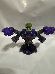 Akedo Battle Giants Powerstorm Series BUCKTOOTH Complete With Helmet