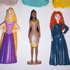 Set of 11 Disney Princess Figures Toys Girls Friendship Bracelet New