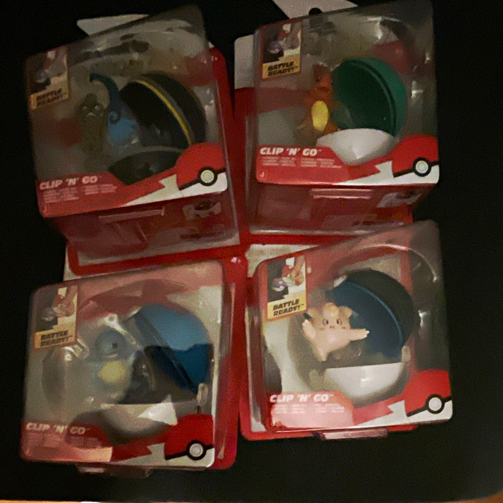 Pokémon Clip ‘N’ Go Battle Ready Set 4 Figures w/ Poké Ball Yamask Squirtle