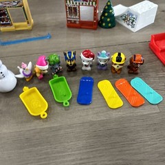 Paw Patrol Christmas Winter Playset 2″ Figures – Advent Calendar 24 Pc Complete