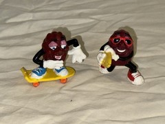 Set Of 7 Miniature Poseable California Raisins Figures 1988 Promotional
