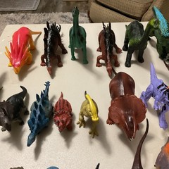 Huge Dinosaur Lot Of 100 Assorted Brands Sizes Types Skeletons Plastic, Rubber