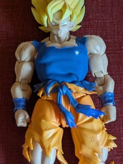 S.H. Figuarts Legendary Super Saiyan Son Goku (Original Release) w/ MLan Shirt