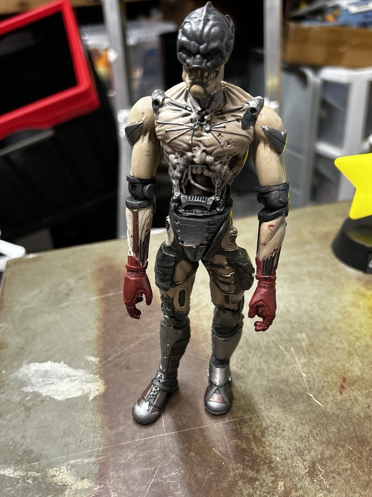 Mutant Earth RED VANE 8″ Figure Stan Winston Creatures Zombie Alien Cyborg 3A