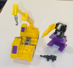 original G2 Transformers yellow HOOK 100% COMPLETE unbroken Devastator FREE SHIP
