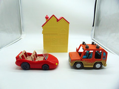 15 Bluey Characters & Bluey Toy Accessories, 4 Wheelers, Jeep, Play House, Etc.