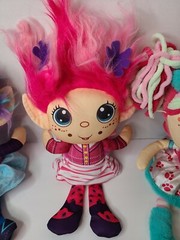 Flip Zee Girls Zoey Plush Stuffed Doll, Winter Wonderland, Pretty In Pink Troll