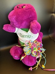 Vintage 1992 Original Barney Dinosaur (closed mouth) + Barney Hair bow