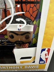 NBA Panini Mosaic – Anthony Davis (Mosaic) Signed Pop! Vinyl Trading Card