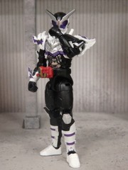 Japan Kamen Rider Build Shokugan So-do Build11 Evol Blackhole & Mad Rogue Set