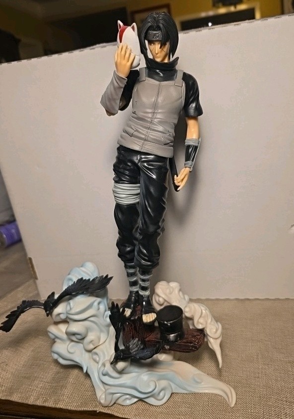 Itachi Uchiha Anbu Black Ops Action Figurine Naruto 13.5 inches tall no box