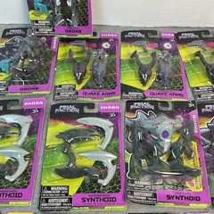 Final Faction Alien/Weapons Action Figures & Accessories 16-Piece Mixed Lot