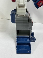 Vintage 1987 Transformers G1 Fortress Maximus Robot Headmaster