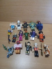 ROBL0X Action Figures Mixed Lot Of 14