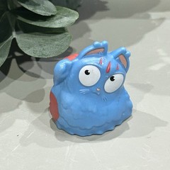 Hasbro Lost Kitties Series 2 Chippy Figure Blue Big Eyes Collectible Toy