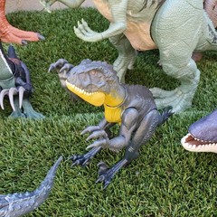 Jurassic World /Park Lot of 15 Dinosaurs, Carnotaurus Mamenchisaurus Apatosaurus