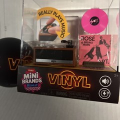 Zuru Mini Brands Really Works Vinyl Includes 1 Mystery Balls Everything Sealed