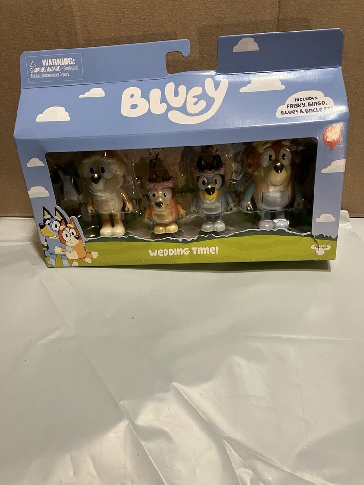 BLUEY 4 PACK WEDDING TIME FIGURES FRISKY, BNGO, BLUEY, UNCLE RAD