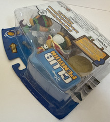 NEW Disney Club Penguin 2″ King & Court Jester Mix ‘N Match 2 Piece Figure Pack