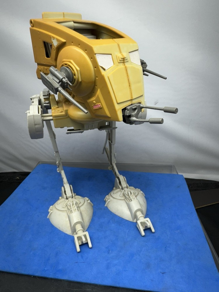 Star Wars Scout Walker AT-ST Vehicle 1983 AT-ST W12 Parts Or Restoration