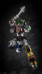 New In Stock Lucky Cat Micro Cosmos MC-01S Elvis Voltron Metallic Version Figure
