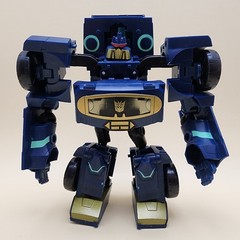 TRANSFORMERS Animated (2008) SOUNDWAVE 5″ Deluxe [COMPLETE, BUT READ]