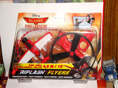 Disney PLANES FIRE & RESCUE RIPLASH FLYERS FIREFIGHTER DUSTY