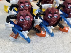 Vintage California Raisins Figures -Lot Of 24 In 6 Different Poses 1980’s