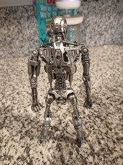 NECA – The Terminator 7″ Inch In Action Figure T-800 Endoskeleton 2015