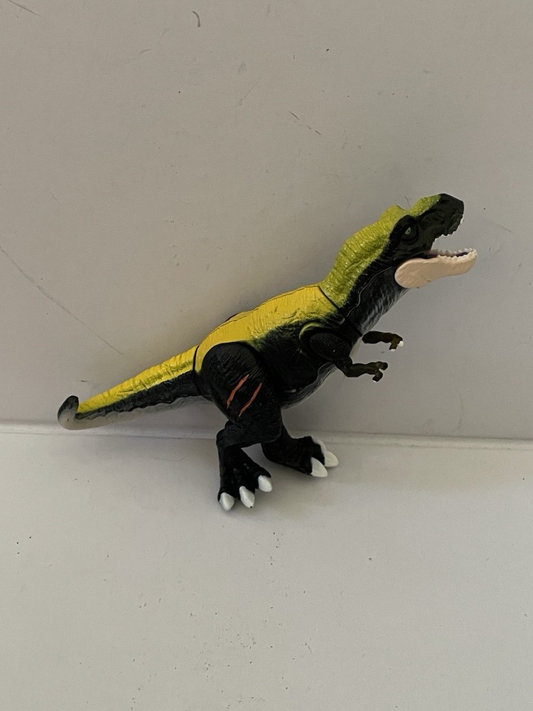 Zuru 5 Surprise Dino Strike Series 4 Jurassic T-REX