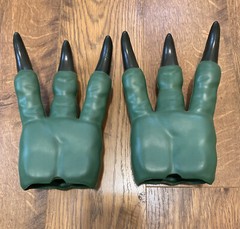 Jurassic World JW Velociraptor Raptor Green Claws Hands Costume Cosplay 2014