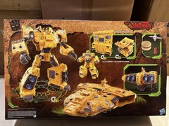 Hasbro, Transformers Kingdom WFC – Titan Class Ark